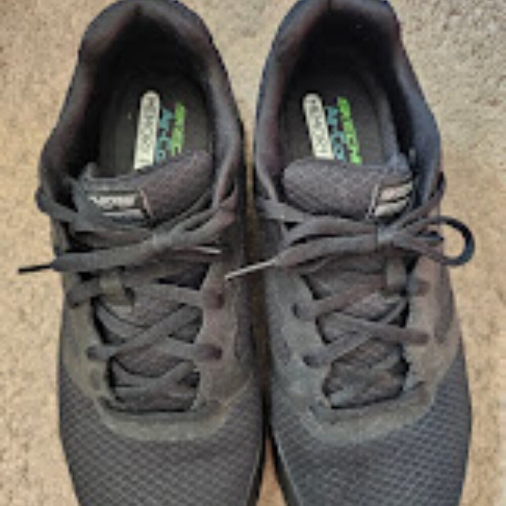 Skechers Flex-Lite Running Shoes – Men’s 11 | All Black